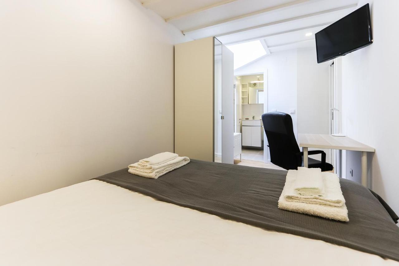 Wal Apartments- 3 Bedrooms With Parking Space Lisbon Exterior photo
